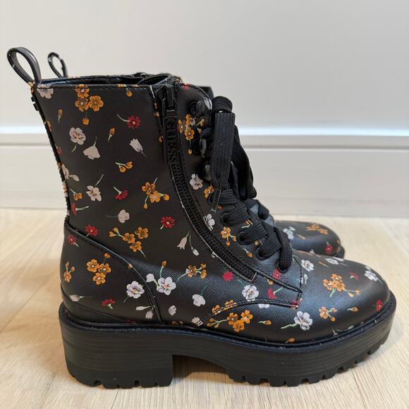 Guess Fearne Floral Black Combat Boots SZ 8.5 Vegan Leather Punk Grunge Emo Y2K - Picture 2 of 11